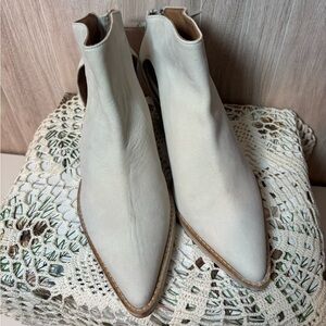 Free People Wilder Cutout Chic Cream Ankle Booties NWOT